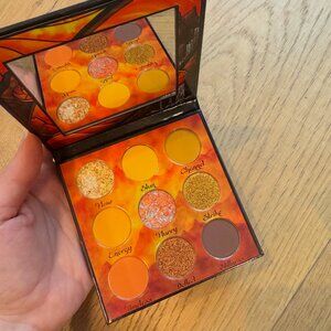 Fantasy Cosmetica Monk eyeshadow palette